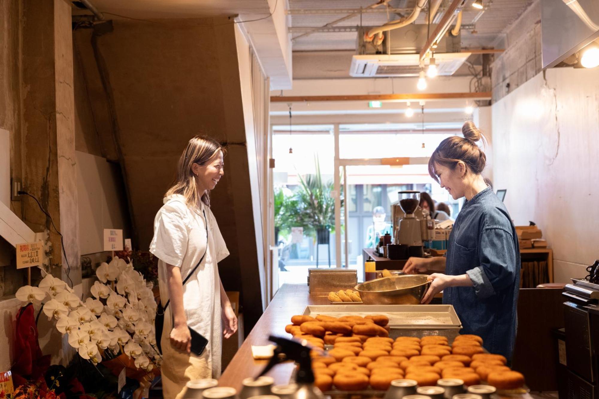 Hostel Ini Kobe & Brun Donut Cafe المظهر الخارجي الصورة